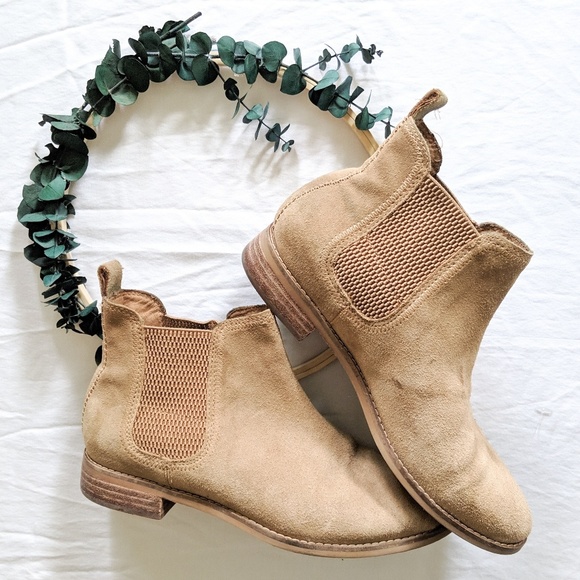 Toms Shoes - TOMS Chelsea Tan Ankle Bootie